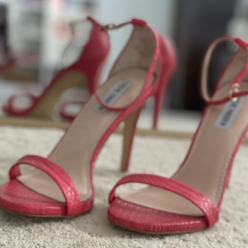 Steve Madden - Coral/Pink heel - Size 8.5 NEVER WORN